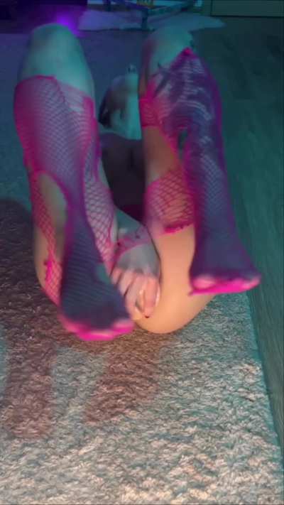 A little petite girl is ready to play! I'm in a good mood after class... 😈😈😈Chat with me at the link below...👇👇👇👇 I'll show you more hot content...Dont miss your chance to get the best orgasm in your life💦💦💦