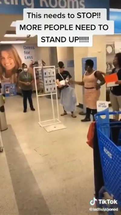 A Black Customer Defends An Employee From A Racists Behavior
