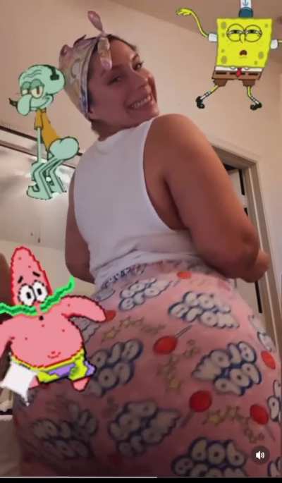 Big pants for Big🍑