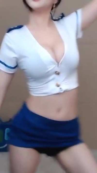 BOUNCING TITS