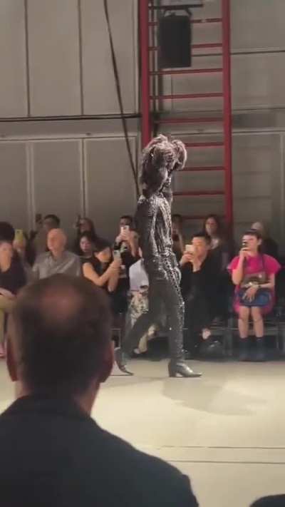 Pierres Walk auf der Germanier Haute Couture Fall 2025 Show in Paris