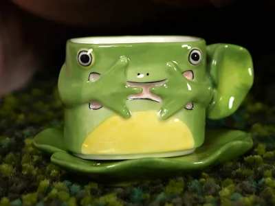 🐸