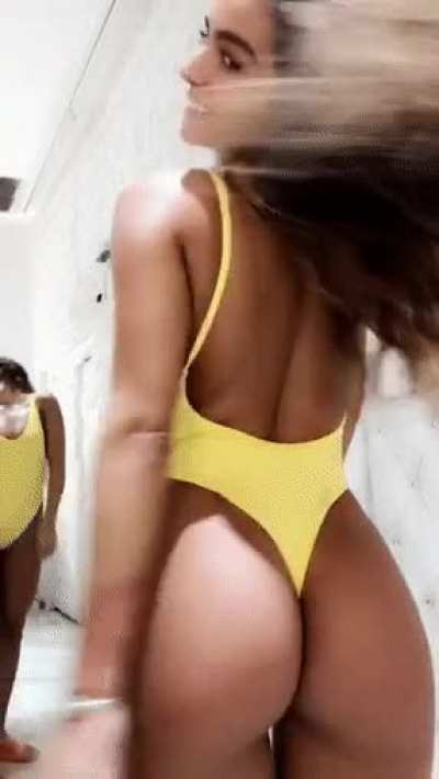 Love to have Sommer's ass bouncing on my face &amp; cock