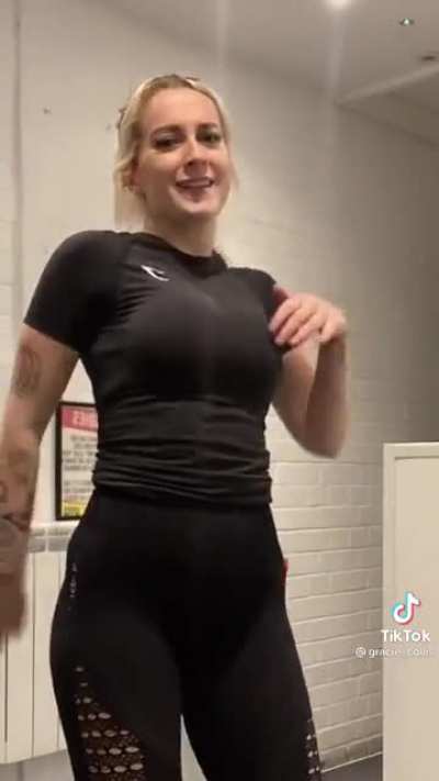 beautiful ass....