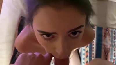 She loves getting Facefucked! (u/stellavioletxx)