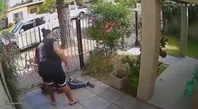 Tried to steal a bike, got away with an a&times;&times; whoopin.