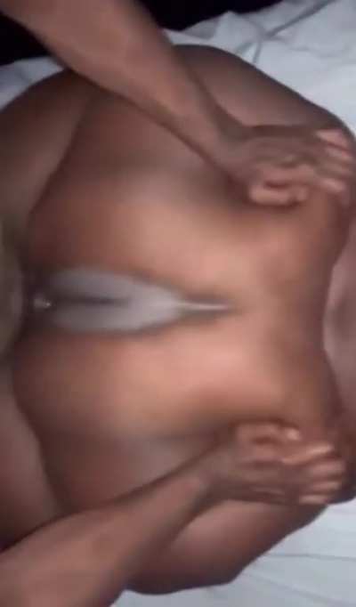 Imagine dumping hella loads in them ashy ass cheeks 😩