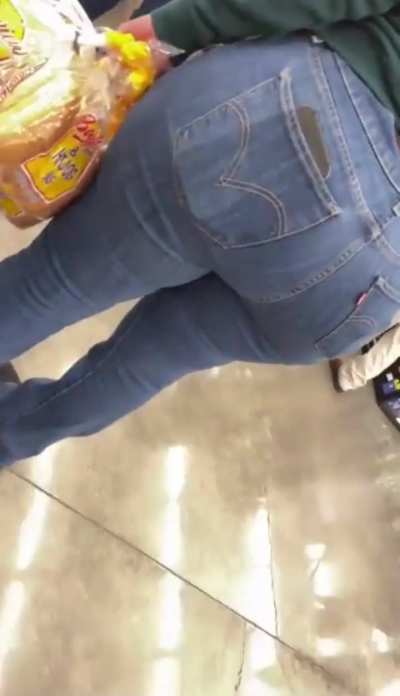 She just has a wonderful ass just wanna sniff it and put your face all in the crack pull her panties down and motorboat right in the crack, whip out your dick and bust a huge load all over it, and watch it drip down