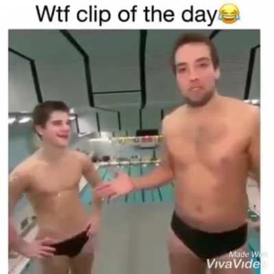 This video mkes me piss myself laughing nO matter how many times I've seen it &amp;gt;~&amp;lt;