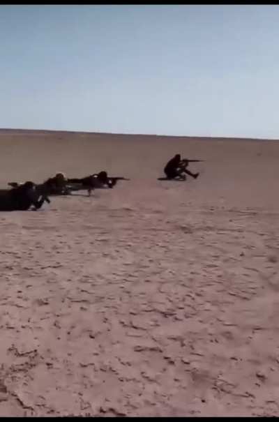 [ enemy visible + graphic] yesterday&rsquo;s clashes between Iraqi tribesmen of al Jighaifa tribe with isis combatants in Anbar desert. The clashes ended with multiple isis members killed and one of their hideouts got destroyed.