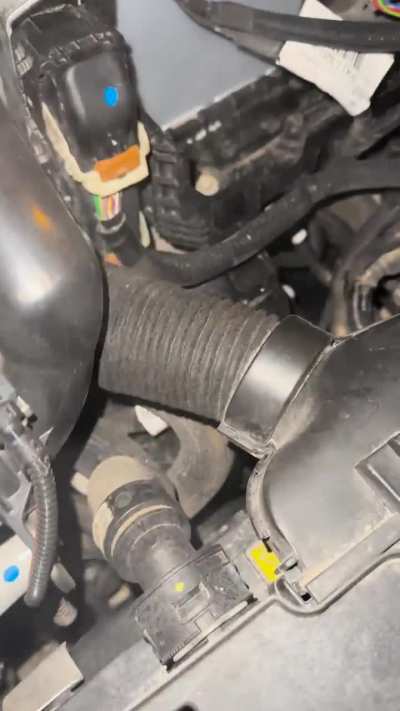 Peugeot 2008 1.2 puretech (130hp) 2021 engine/gearbox issue
