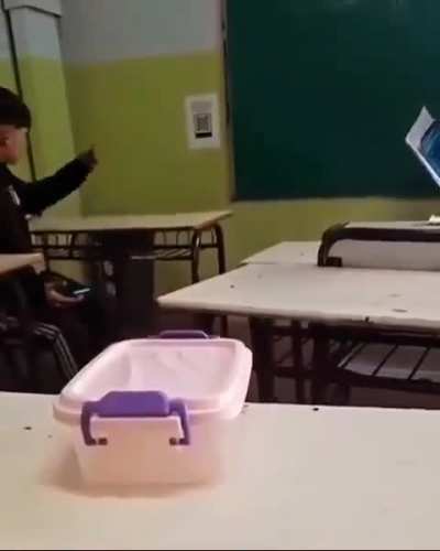Alumno de secundaria amenaza a su profesora