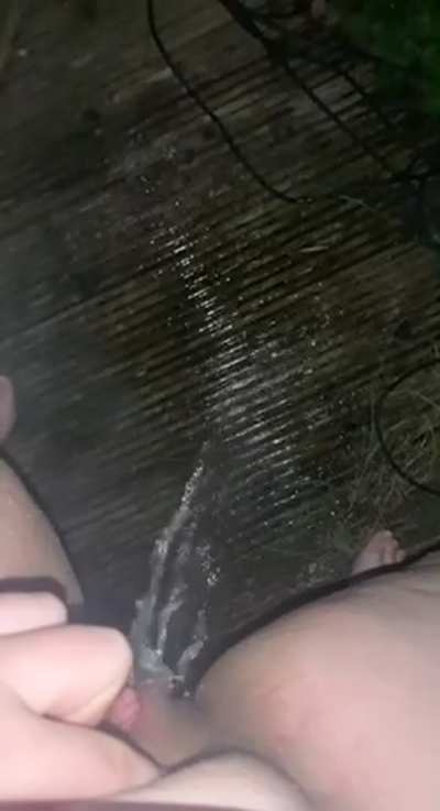 My hot steamy piss making a puddle of mess🥺💦