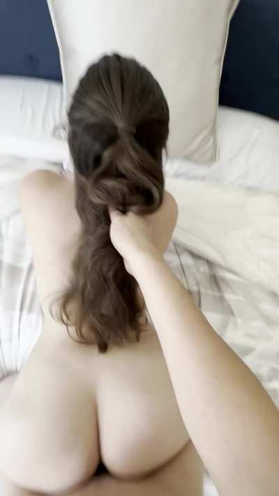 "pull my hair"