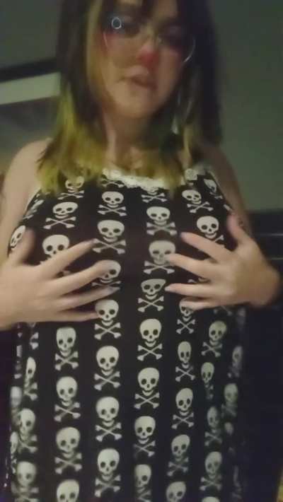 Would you let me tittyfuck you?