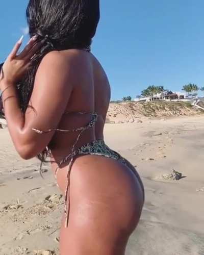Slo Mo Meg