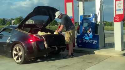 Daren Filling Balloons With Gas Then Throws Them At Driver