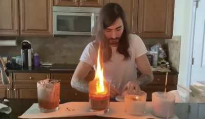 makin&rsquo; horrific candles