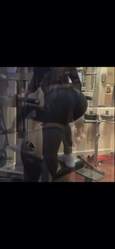 She&rsquo;s literally a whole nut😩😩🍑😍