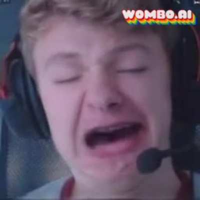 Haha Thomas sings