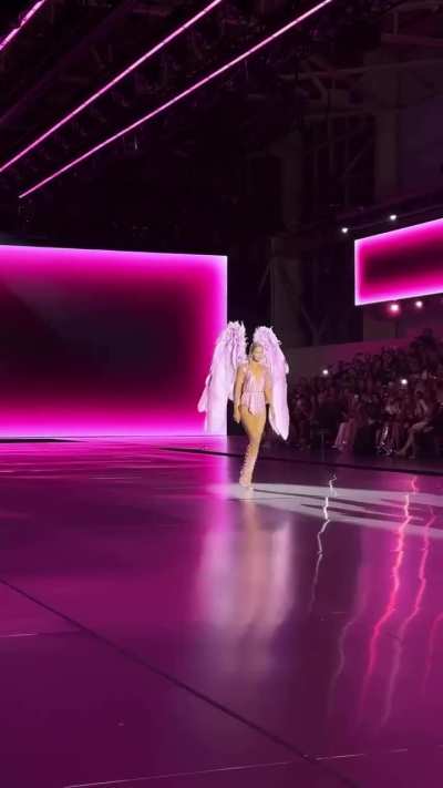 Incomparable Gigi Hadid just opened today's 2024 Victoria's Secret Fashion Show 
