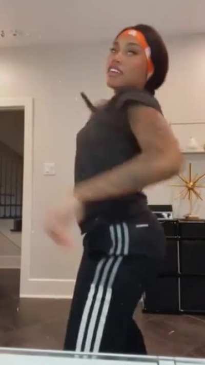 🍑🖤