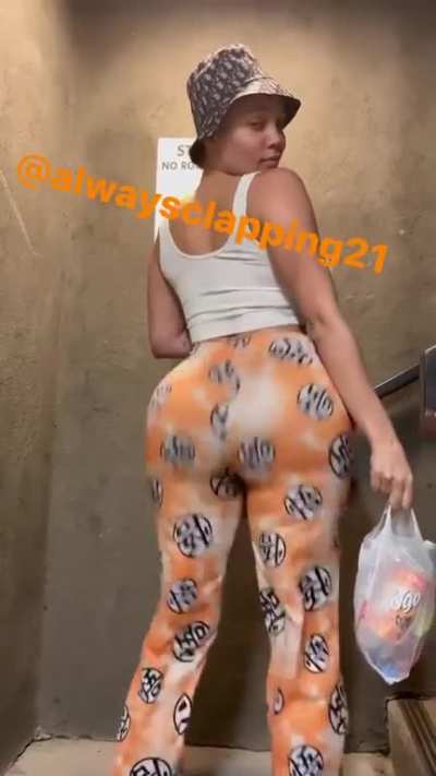 Stair clap