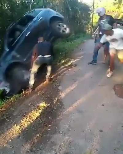 P&oacute; vir&aacute;!