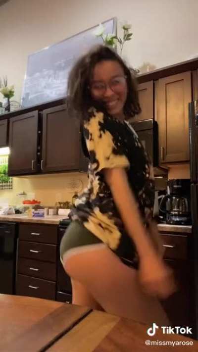 I'd smash anytime!!