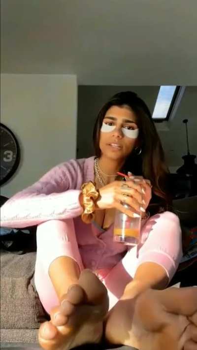 M&iacute;a khalifa soles