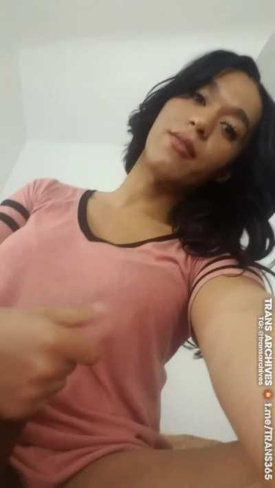 She&acute;s so horny wanna help her out?