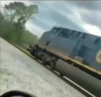 🚗 🤝 🚂