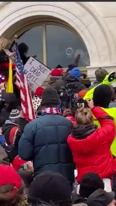 BUSTED! Video shows Trump supporters stopping &amp;amp; pulling away ANTIFA men from breaking the Capitol windows. Trump supporters are heard yelling out &ldquo;That&rsquo;s Antifa!!!&rdquo;
