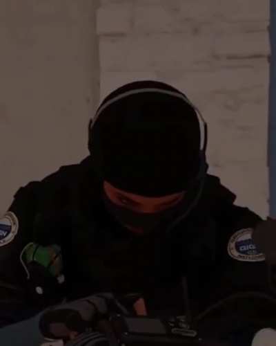 bomb defuser in place