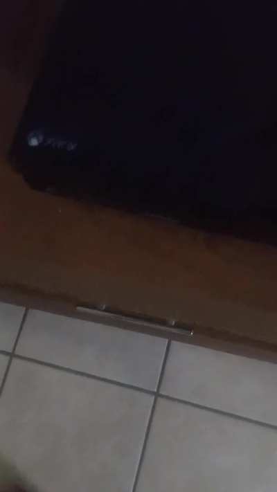 xb1 making this noise when inserting disc, it also won't read it