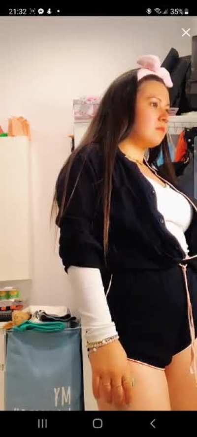Slight pussy slip