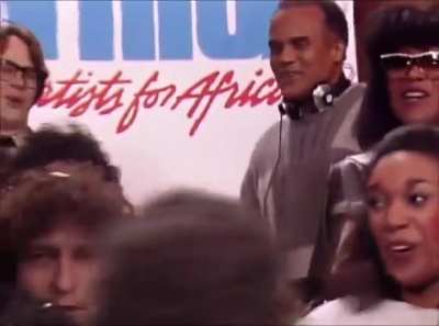 ✨🎶Famous musicians break out in a spontaneous tribute to Harry Belafonte while the cameras were rolling.