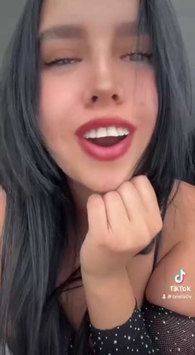 @briela0v