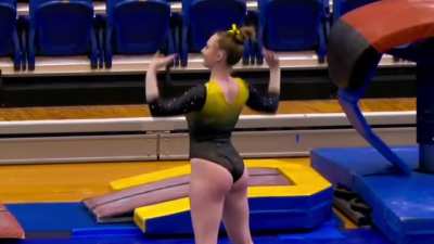Lauren Bolen: Towson University gymnastics 💛🖤🤍🐯 🤸&zwj;♀️