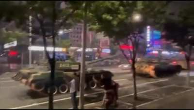 MEANWHILE&hellip; CCP tanks on the street again (possibly Rizhao, Shandong Province). Veterans and civilians protested in front of the local gov&rsquo;t, (*possibly* carrying guns), in order to demand payments withheld and to defend their rights.