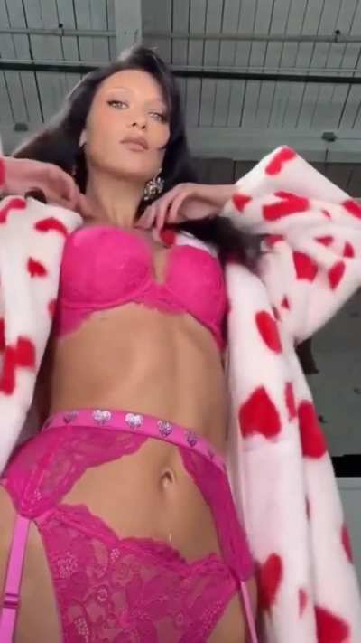 Bella Hadid