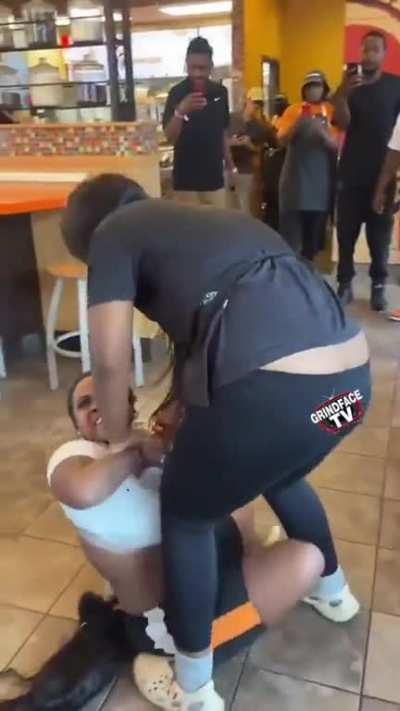 Employee helps customer undertsand