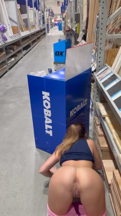 Help needed, aisle 5