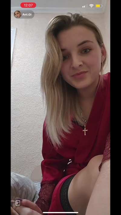@ant.gi aka Anastasia getting frisky