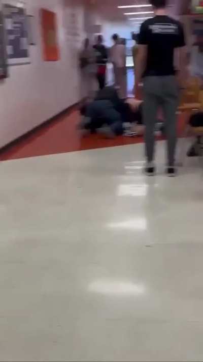 2 Fight Vids lol. One kid gets slammed on the ground and another is put in missionary by cop 😍