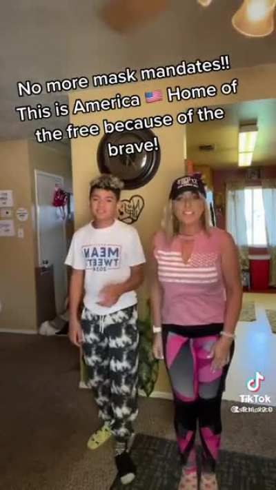 So much cringe, that poor child