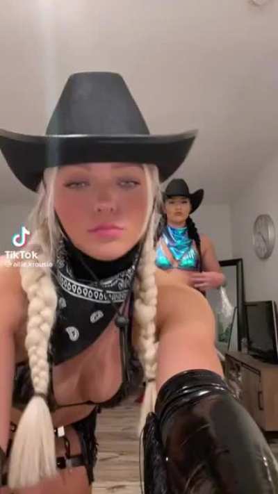 allie.krousie