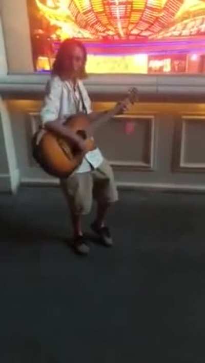 "PLAY WONDERWALL MAN!"