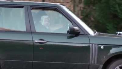 Me driving by the Embassy to make sure drake working on the album