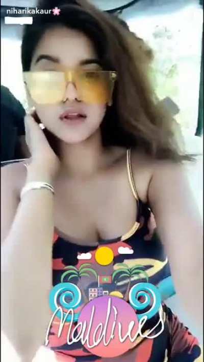Niharika kaur Jiggles